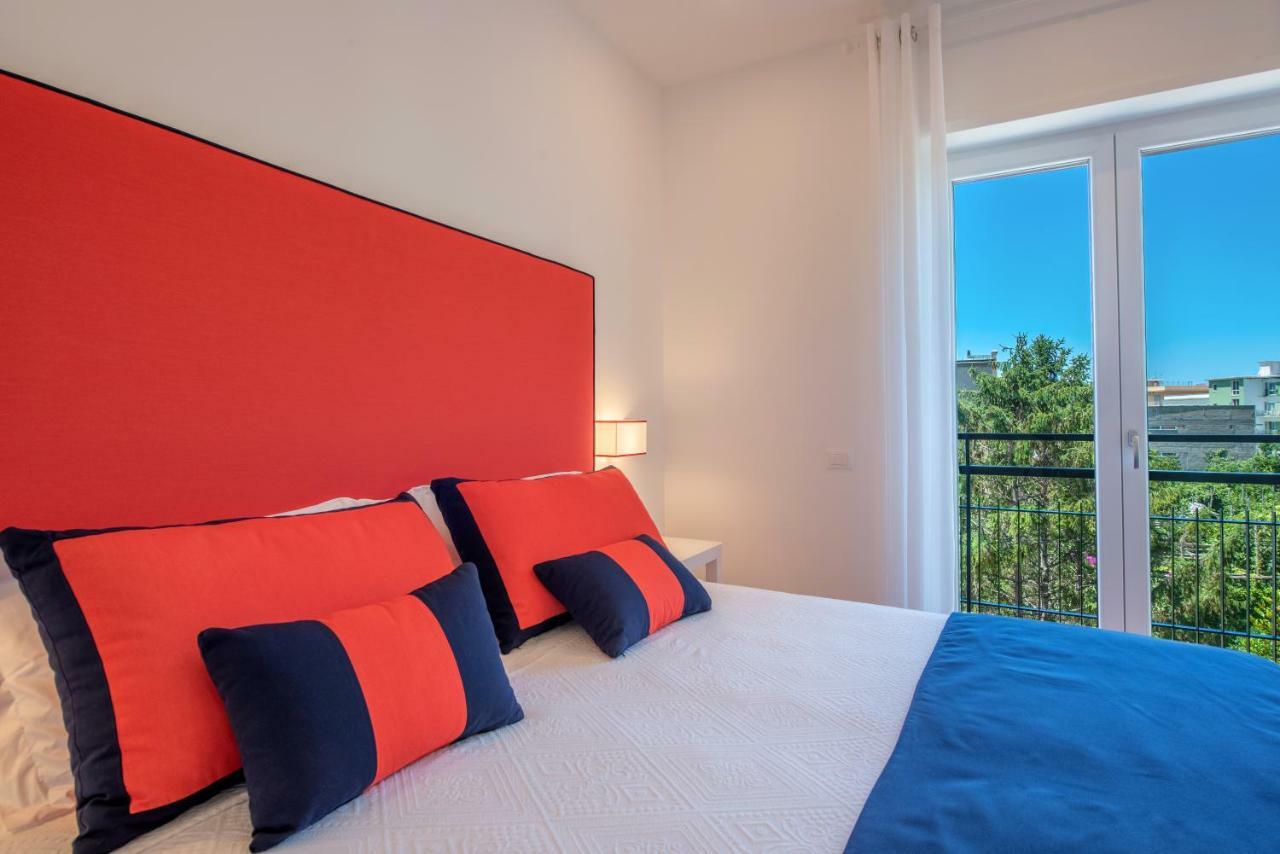 Solymar Apartments Sorrento Luaran gambar