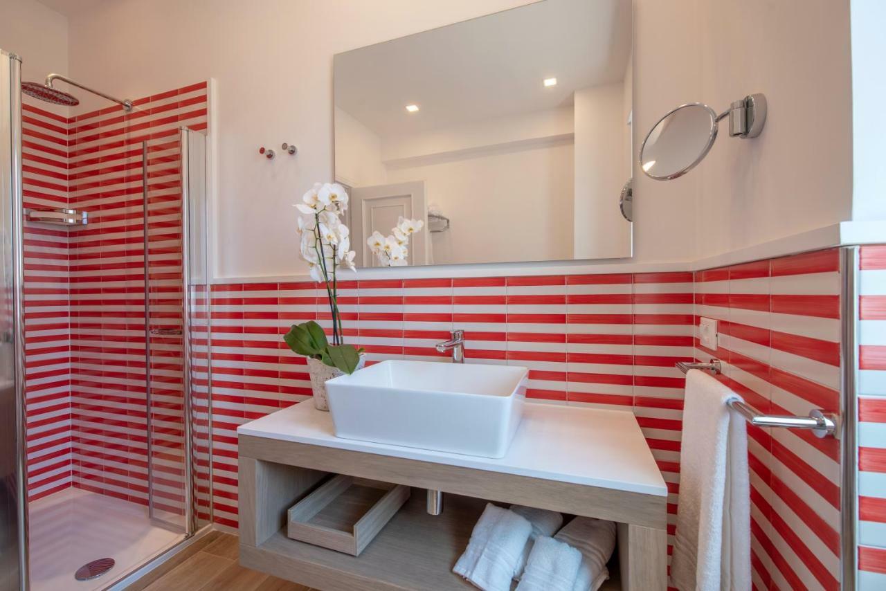 Solymar Apartments Sorrento Luaran gambar