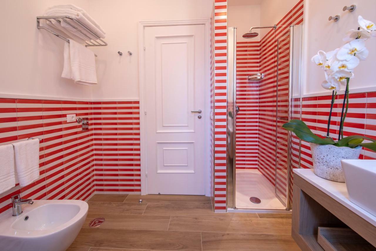 Solymar Apartments Sorrento Luaran gambar